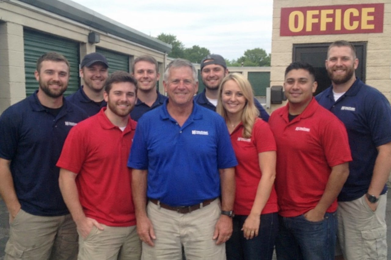 Water damage restoration professionals in Lake Forest, CA